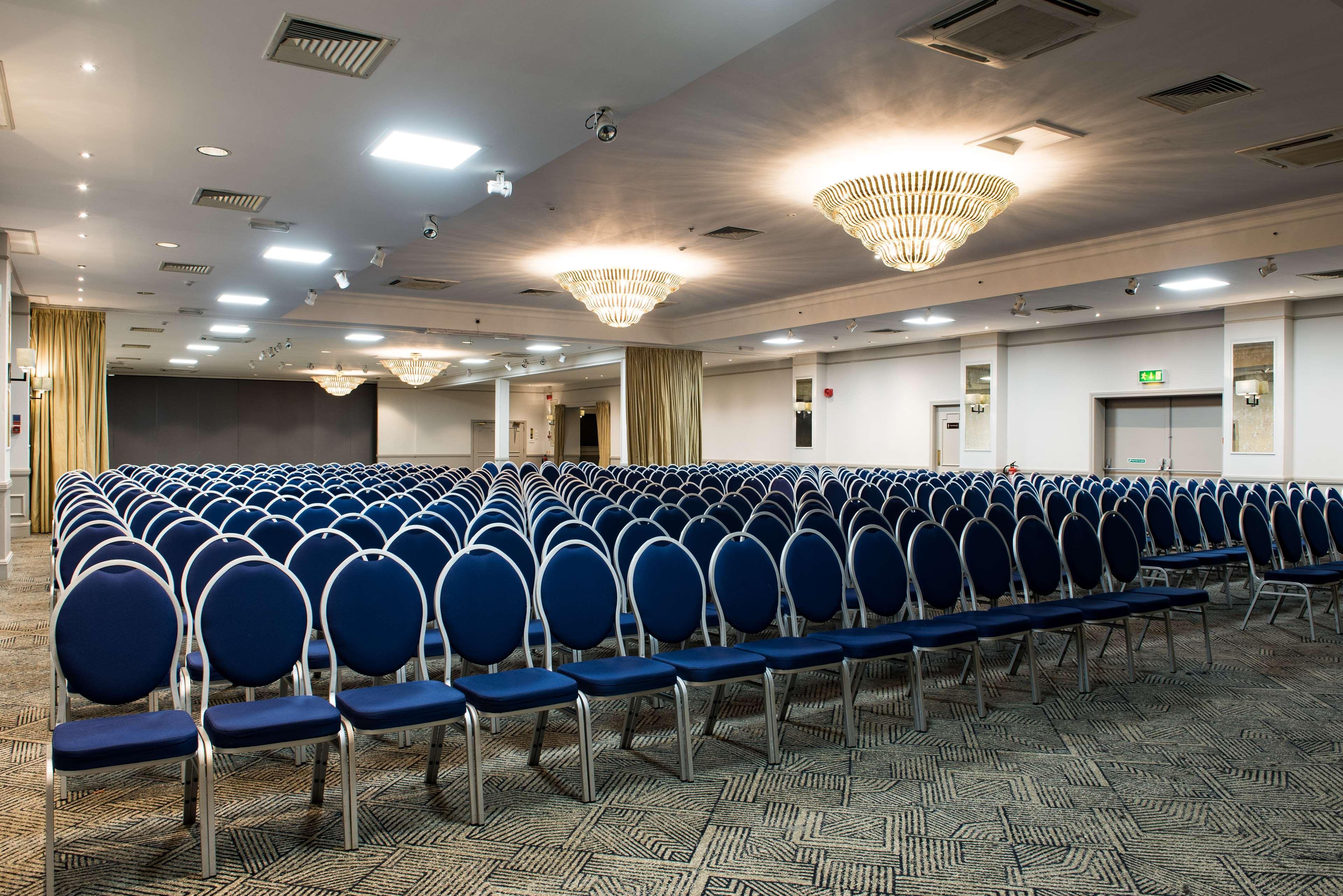 Doubletree By Hilton Aberdeen Treetops Exteriör bild