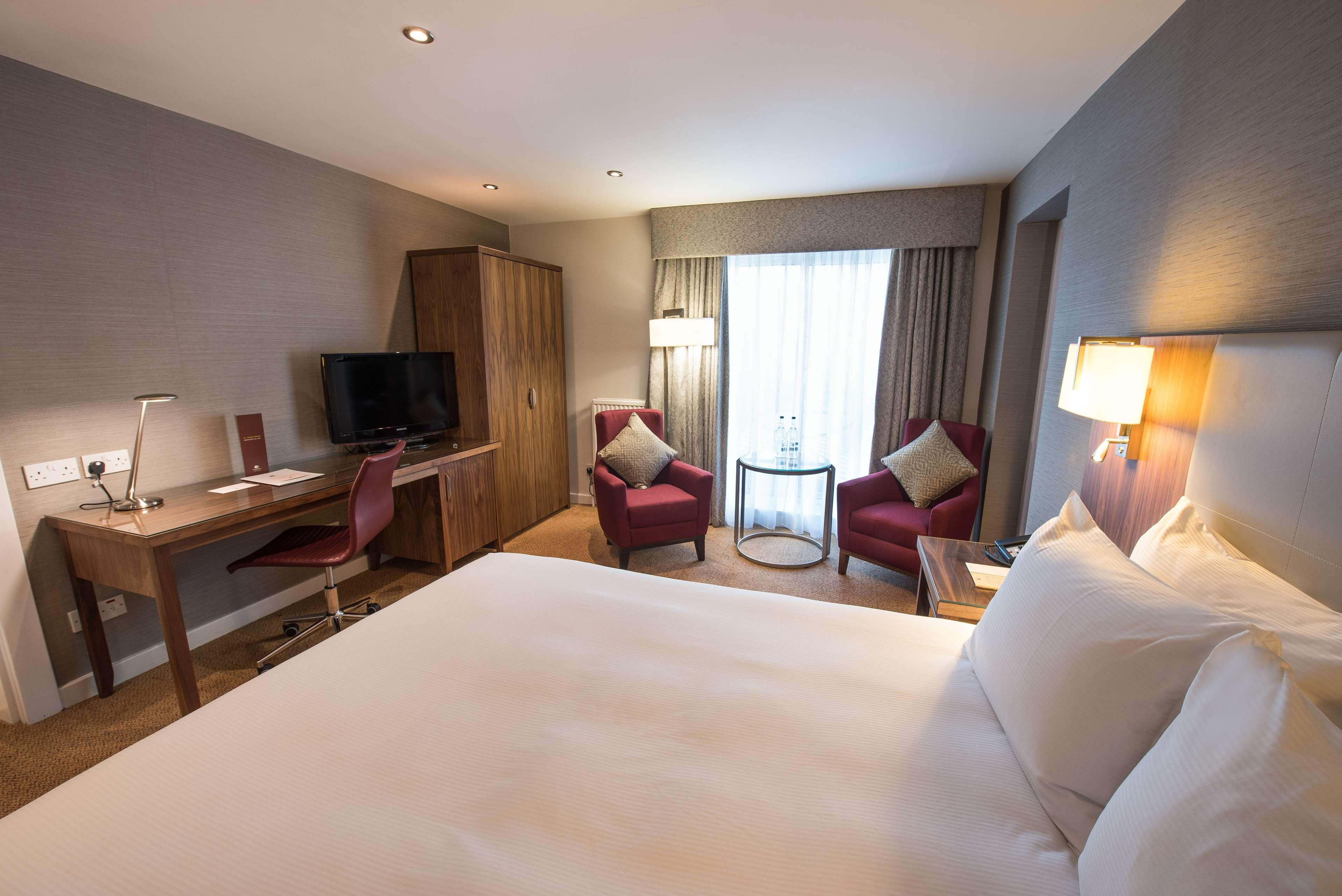 Doubletree By Hilton Aberdeen Treetops Exteriör bild