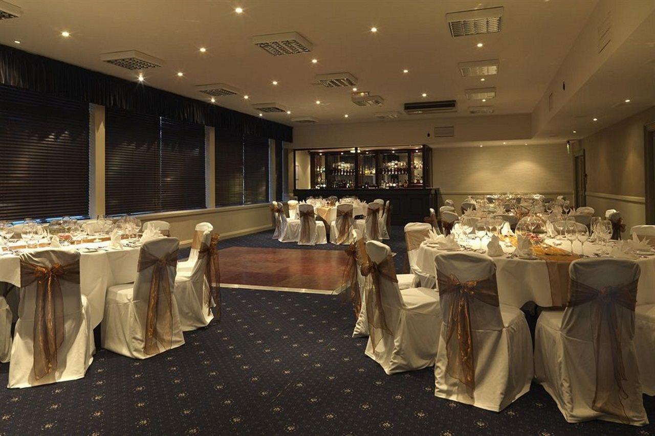 Doubletree By Hilton Aberdeen Treetops Exteriör bild