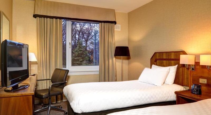Doubletree By Hilton Aberdeen Treetops Exteriör bild